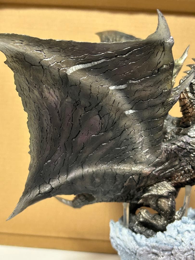 モンハン カプコンフィギュアビルダー クリエイターズモデル 鋼龍 クシャルダオラ