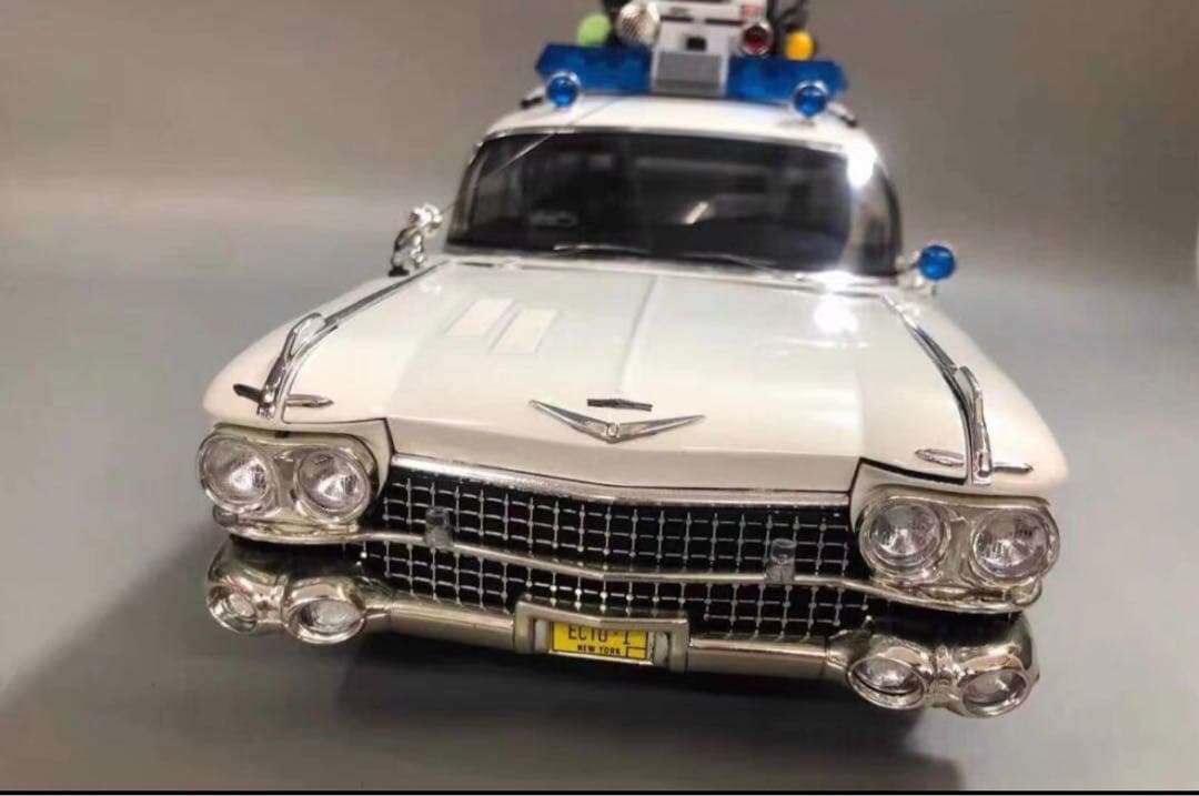 Hot Wheels ゴーストバスターズ エクスプレス 1/18ミニカー