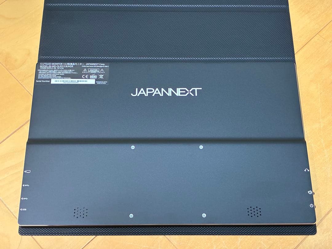 ま*ん様 JAPANNEXT製 13.3インチ モバイルモニター 4K OLED