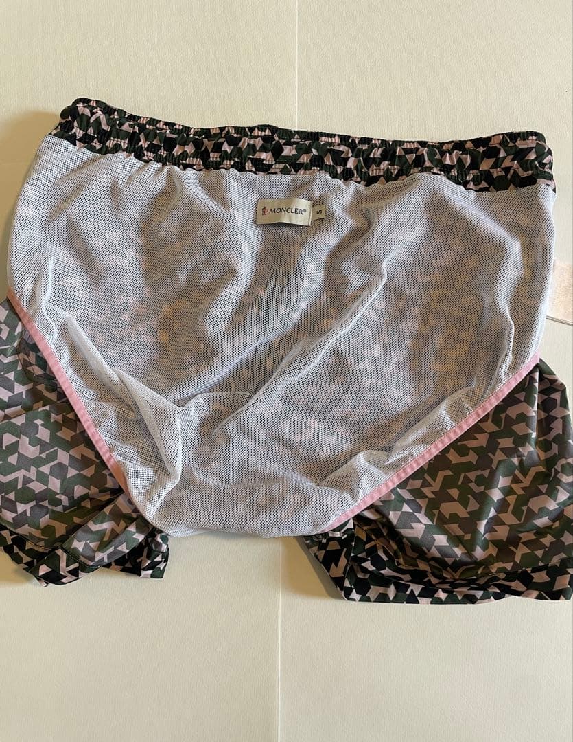 MONCLER FAYENCE GIUBBOTTO 水着　S