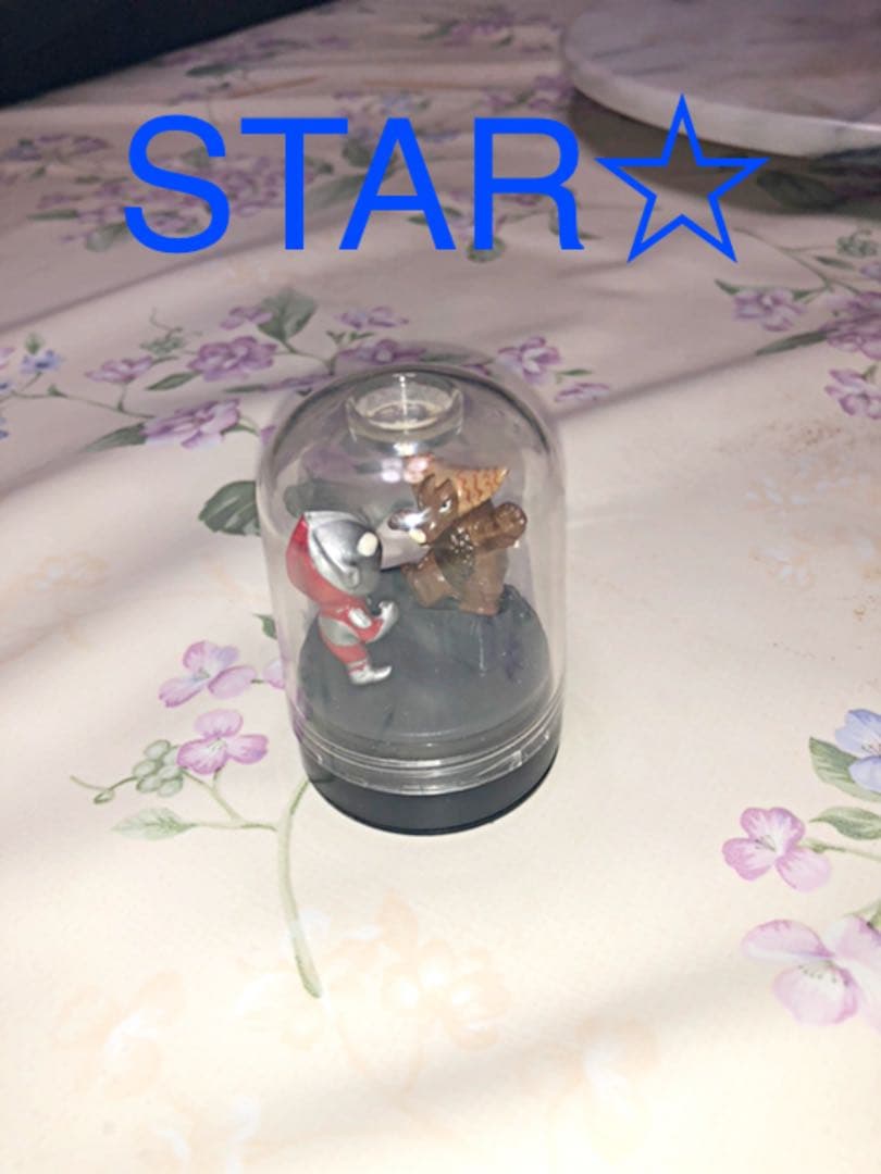 激レア　ガチャ王　ギミック付き　ウルトラマン対ゴモラ　ジオラマカプセル　特撮