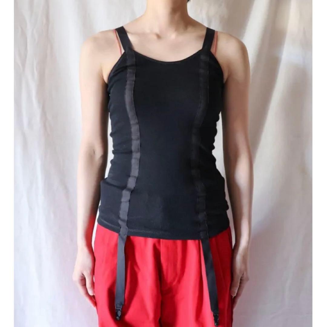 overneath タンクトップ