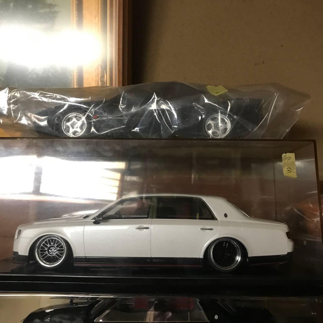 センチュリーホワイト セダン ミニカー ブラックホイール　ジャンク品