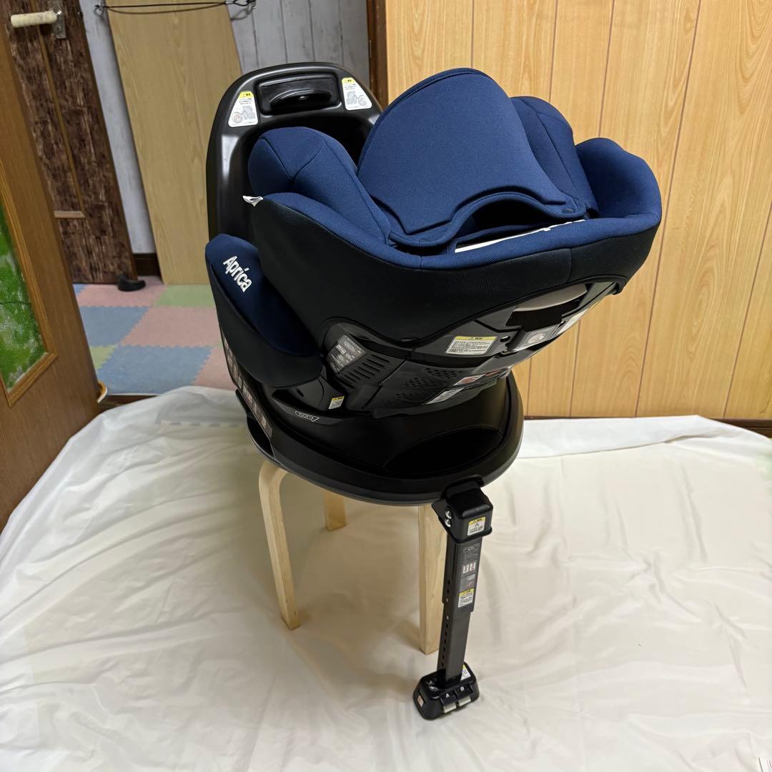 【超美品】アップリカ チャイルドシート ディアターン プラス ISOFIX AB