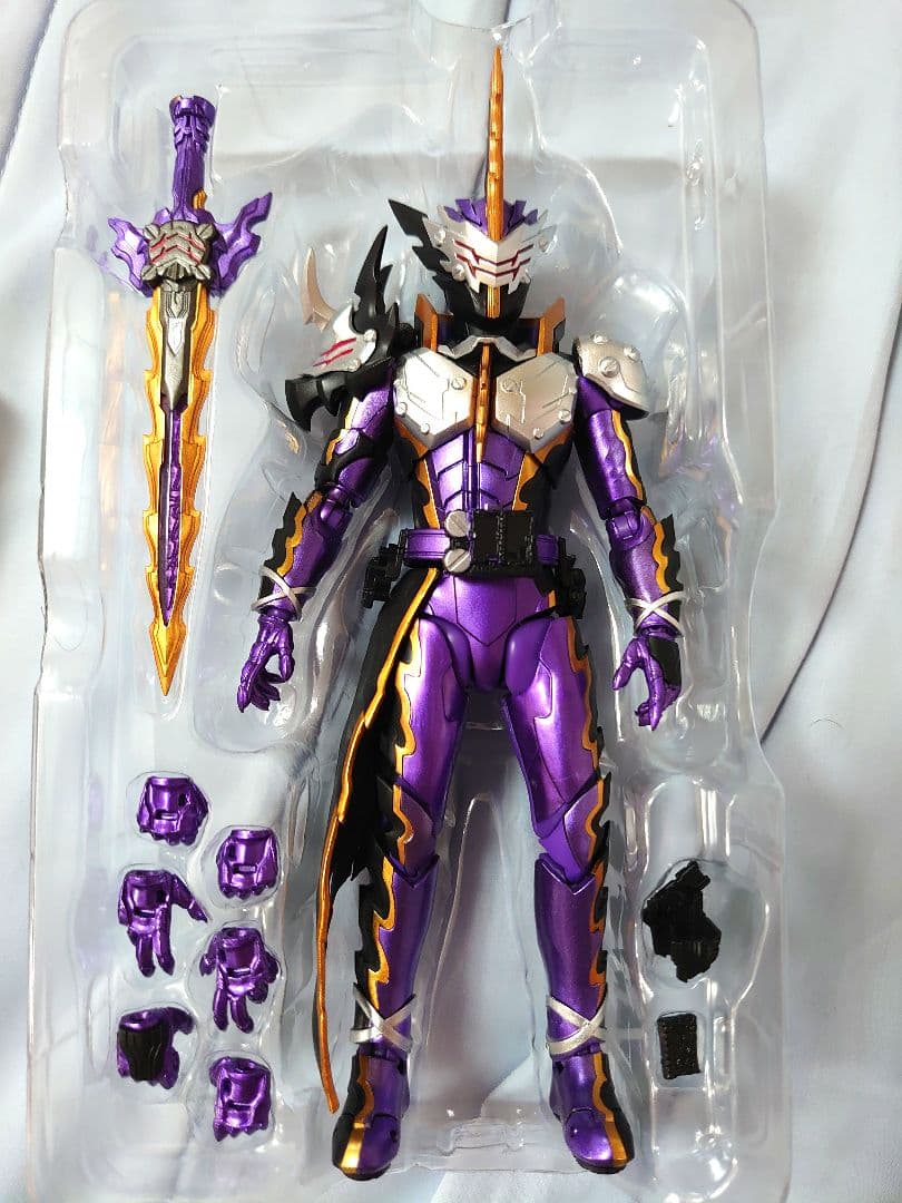 ヒ*ヨ様 S.H.Figuarts 仮面ライダー セイバー 他 4体セット