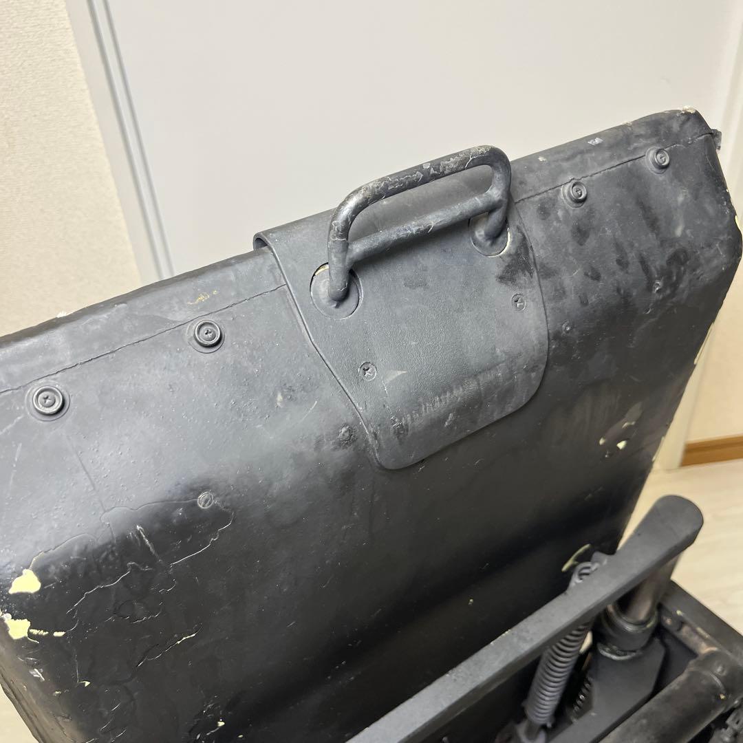 詳細不明 日本軍 航空機 戦闘機 シート 操縦席 座席 パイロット 実物 可動