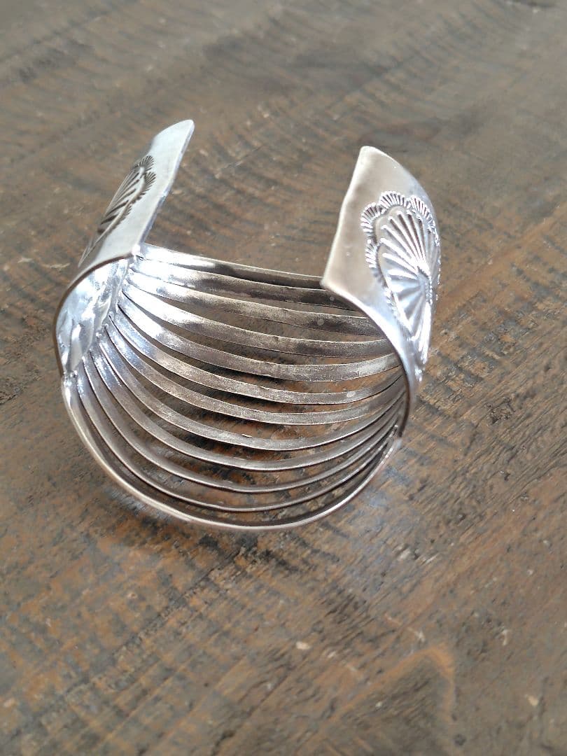 Wilbert Benally スプリット シルバー ワイド バングル ナバホ