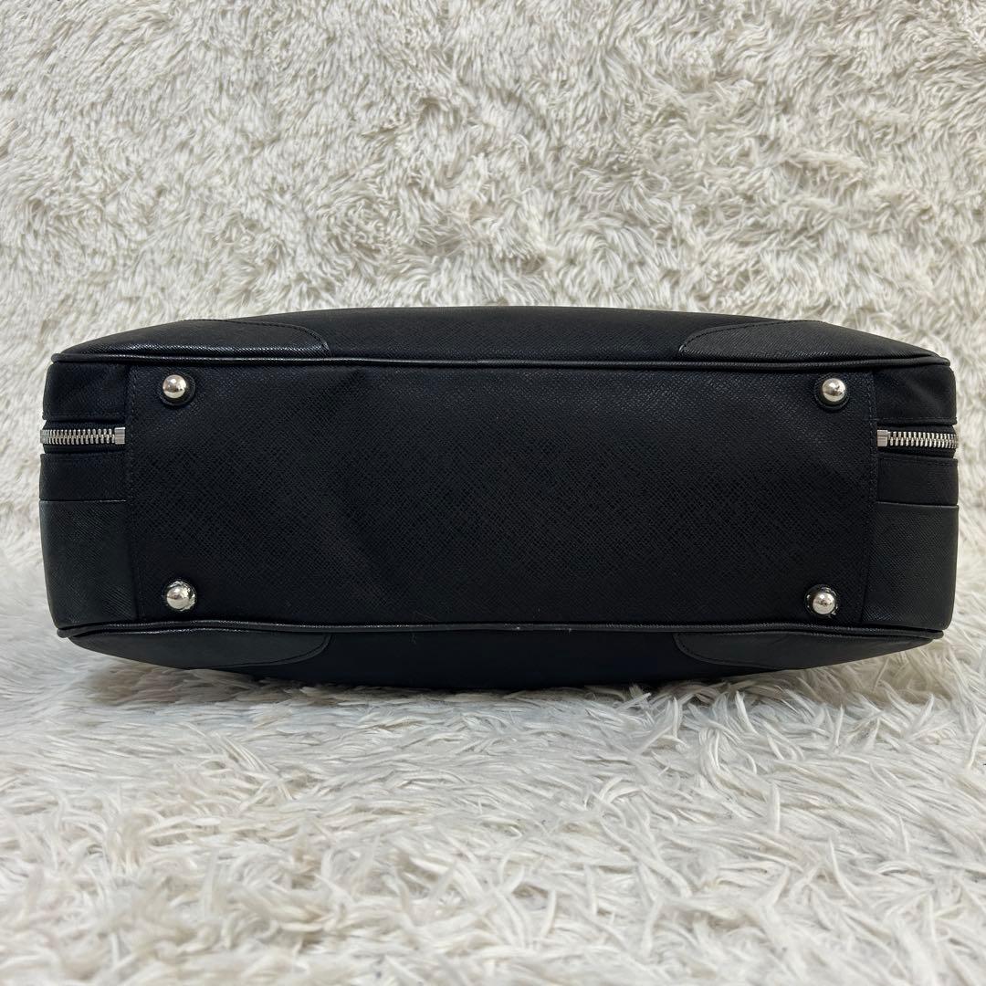 ⭐️極美品⭐️2室 ペッレモルビダ キャピターノ ビジネスバッグ メンズ ブラック