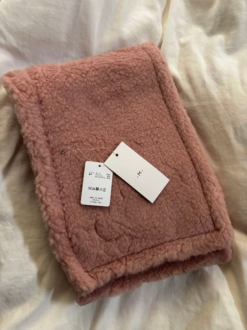 ★新品未使用★ M ミディアム　マフラー