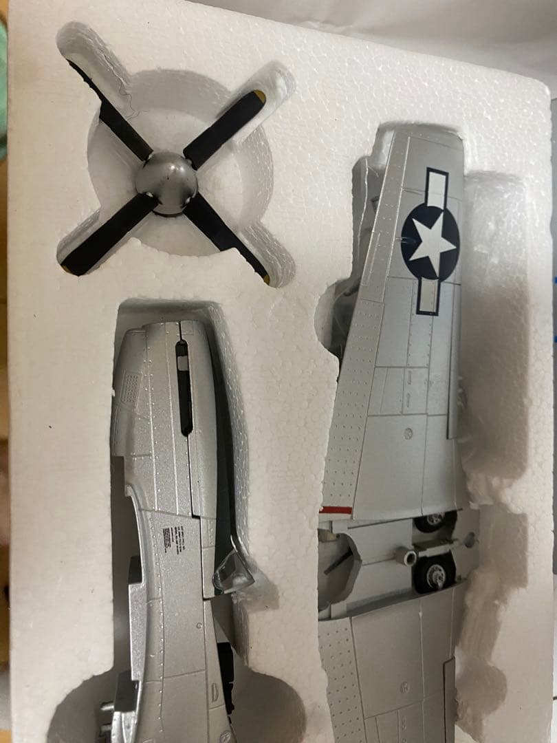 1/48 P-51D MUSTANG ノースアメリカン　マスタング