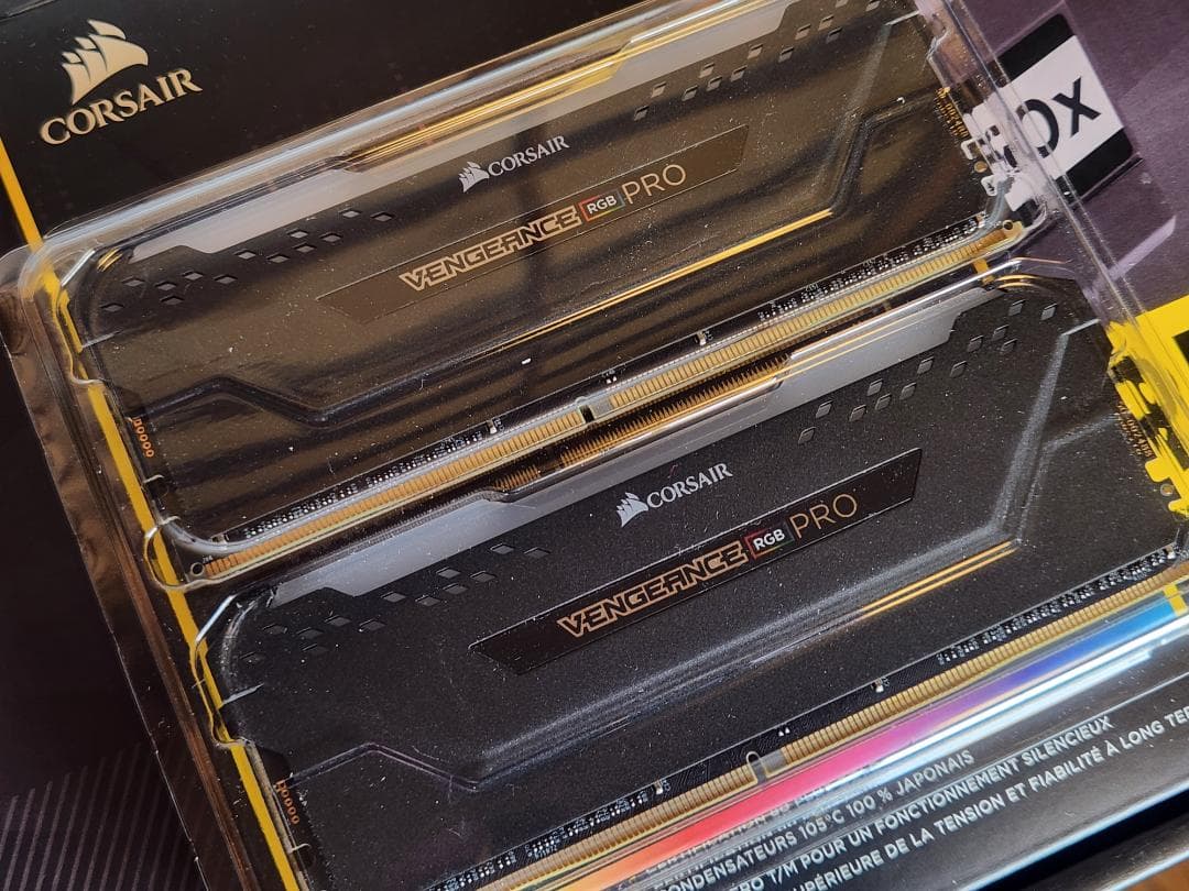 メモリー CORSAIR VENGEANCE RGB PRO 32GB DDR4 3600