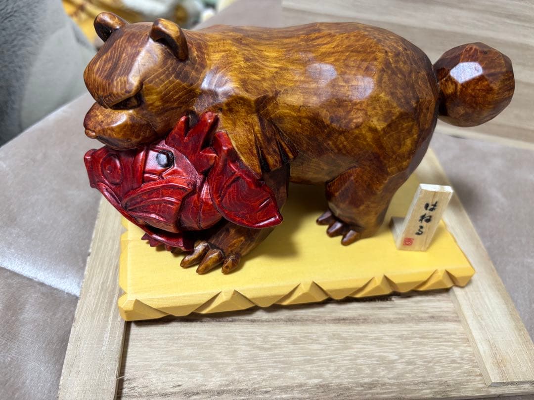 ポケモン 木彫り リングマ コイキング