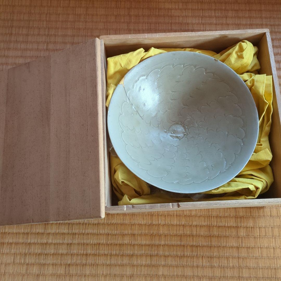 波模様の陶器鉢　木箱入り　金継ぎ　骨董品　古美術