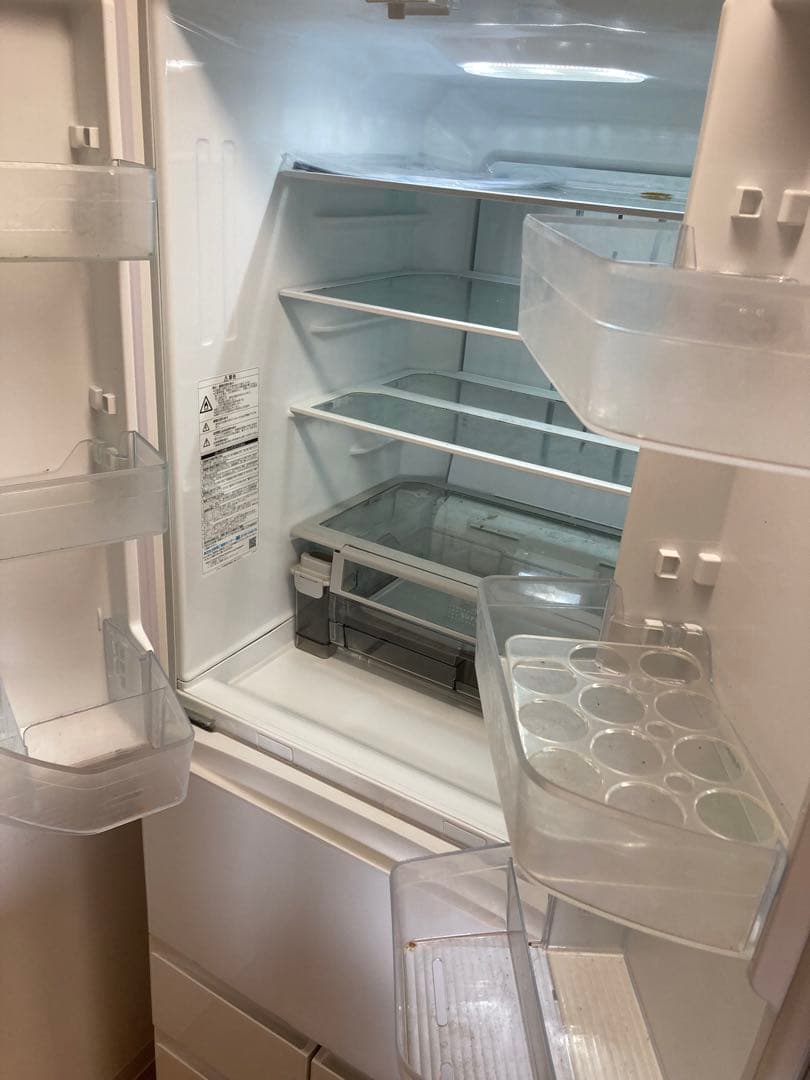 サザラー様TOSHIBA 冷蔵庫　2020年製ホワイトGR-R460FK