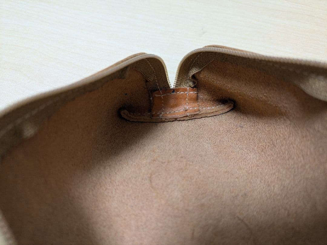 イルビゾンテ　ペンケース