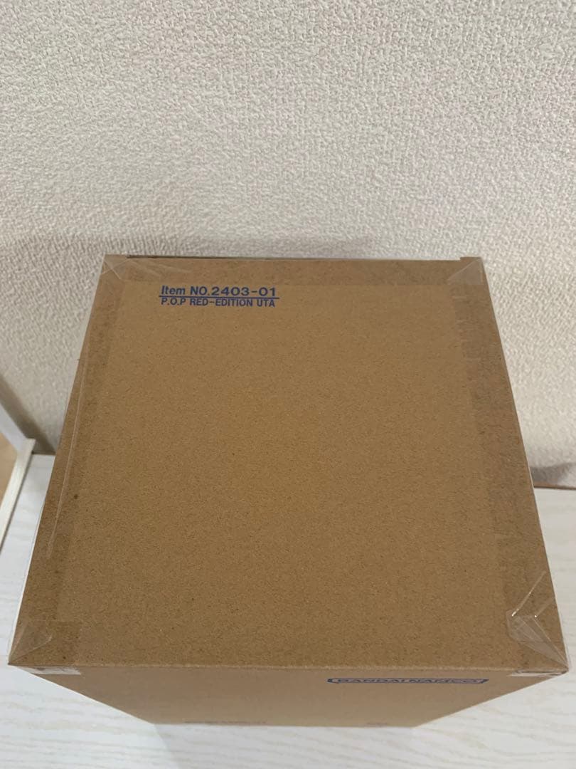 POP “RED-EDITION” “世界の歌姫” ウタ