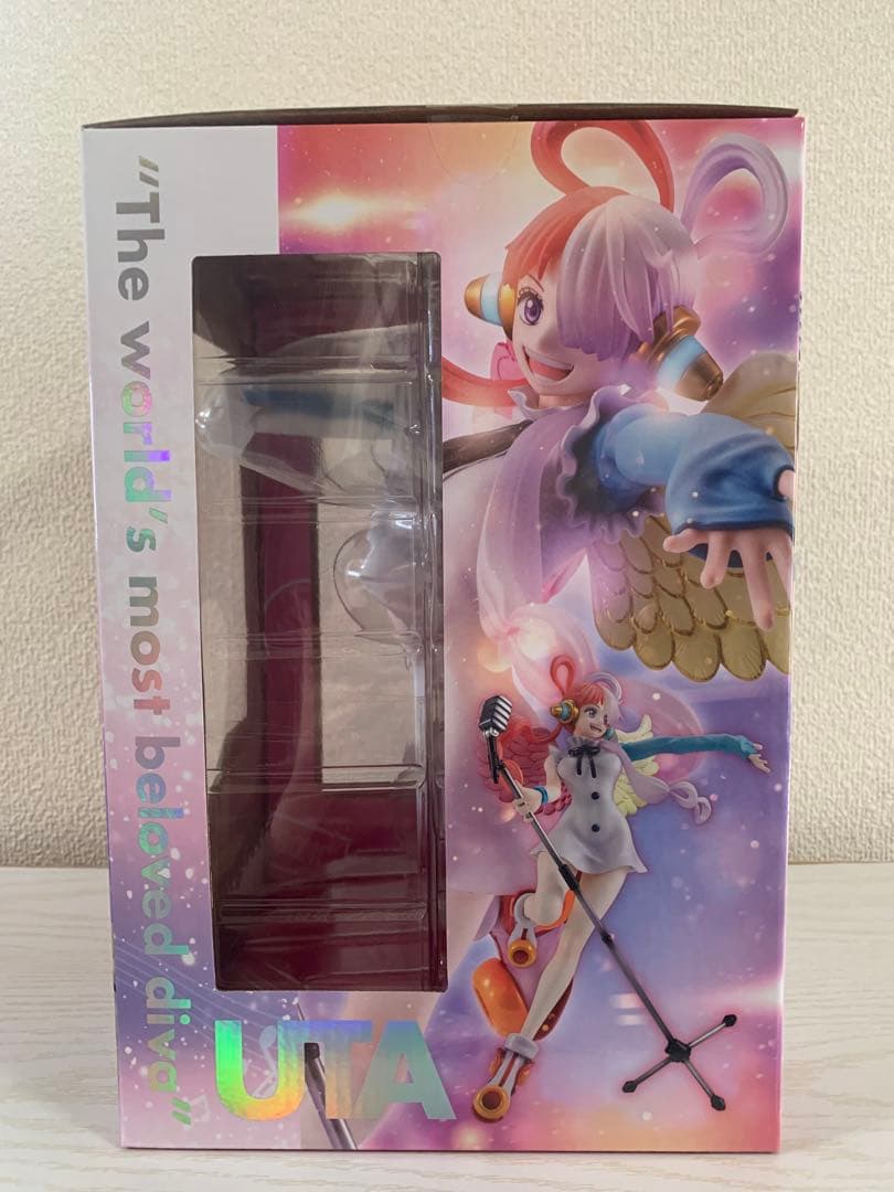 POP “RED-EDITION” “世界の歌姫” ウタ