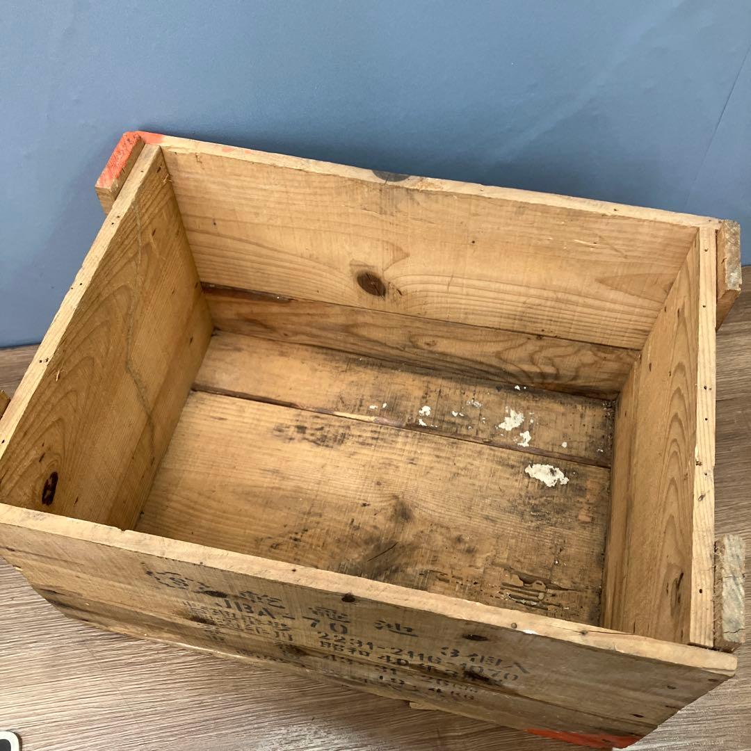 A-4 昭和レトロ 木箱 乾電池用 アンティーク 収納 什器 昭和40年 当時物