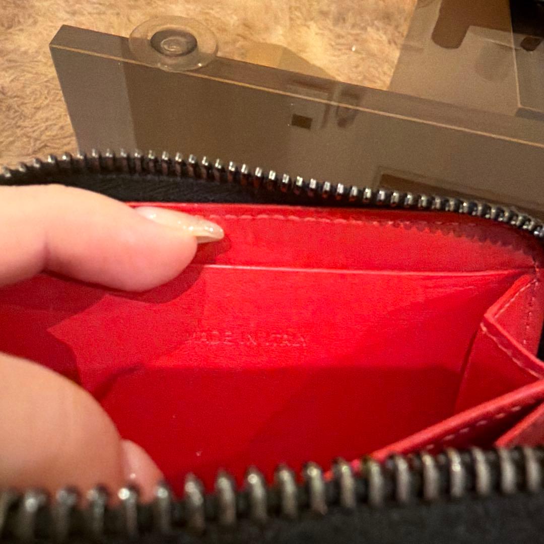 Christian Louboutin ブラック ケース