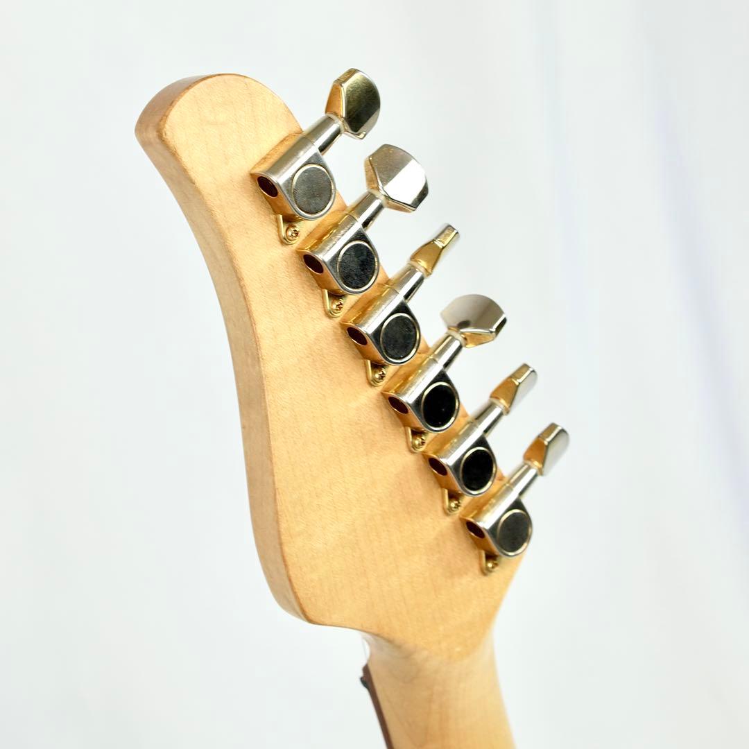 CHARVEL シャーベル フレイムメイプル トラ杢　SSHストラトキャスター