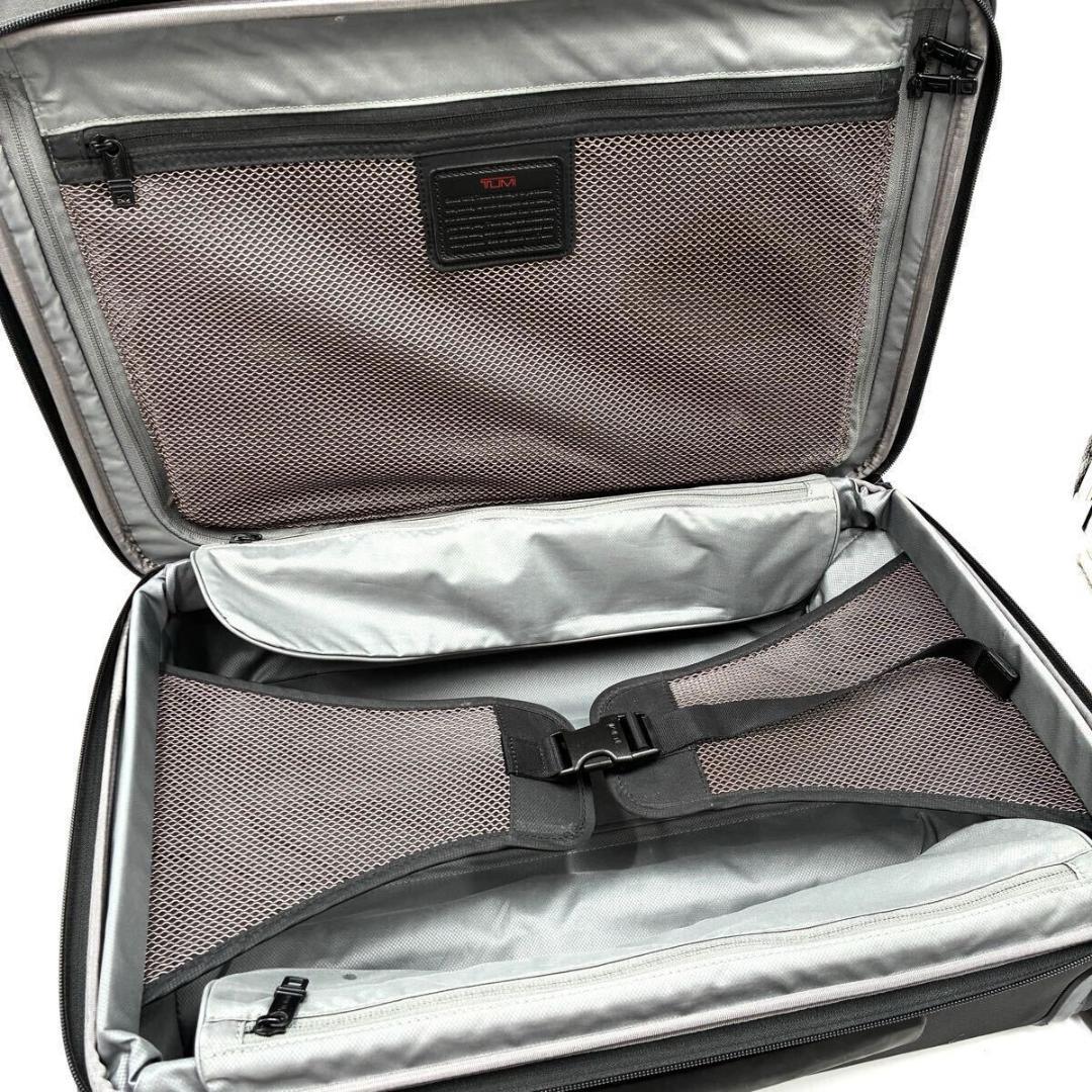 現行モデル トゥミ アルファ2 キャリーバッグ 4輪 バリスティックナイロン 黒