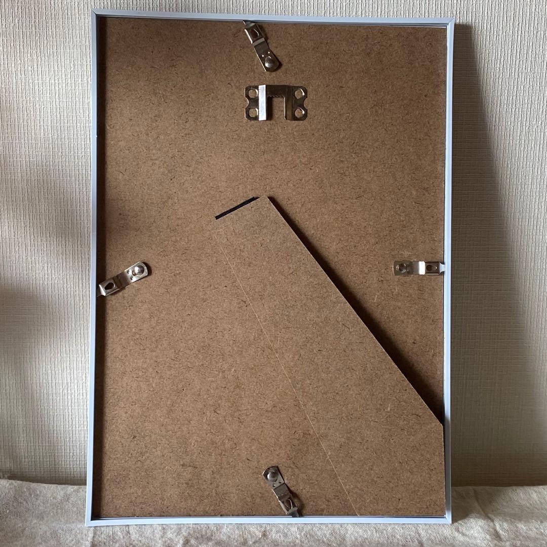 絵画 。手描き【部屋で楽しく遊んでいるかわいい猫たち】