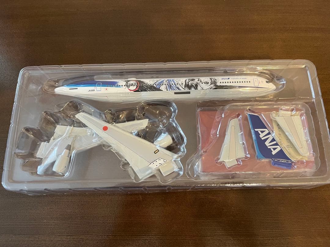 ANA 「鬼滅の刃じぇっと -壱-」モデルプレーン 1:200サイズ