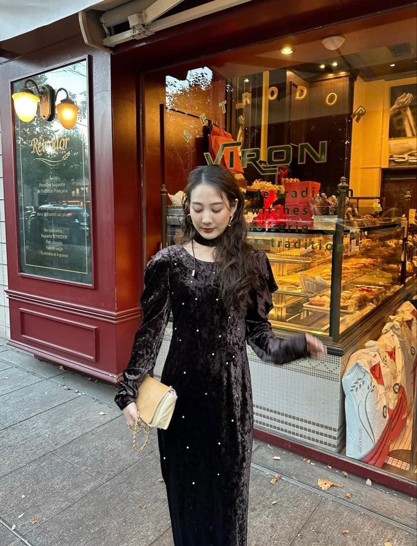 週末限定価格！ＡＮＤＲＥＳＤ　pearl glow velour dress