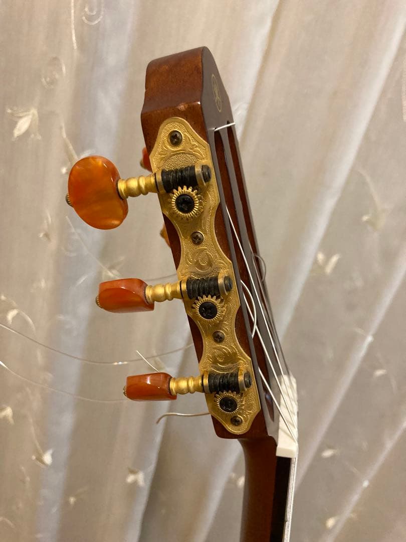 YAMAHA サイレントギター SLG-100N 全ての付属品及びケーブル