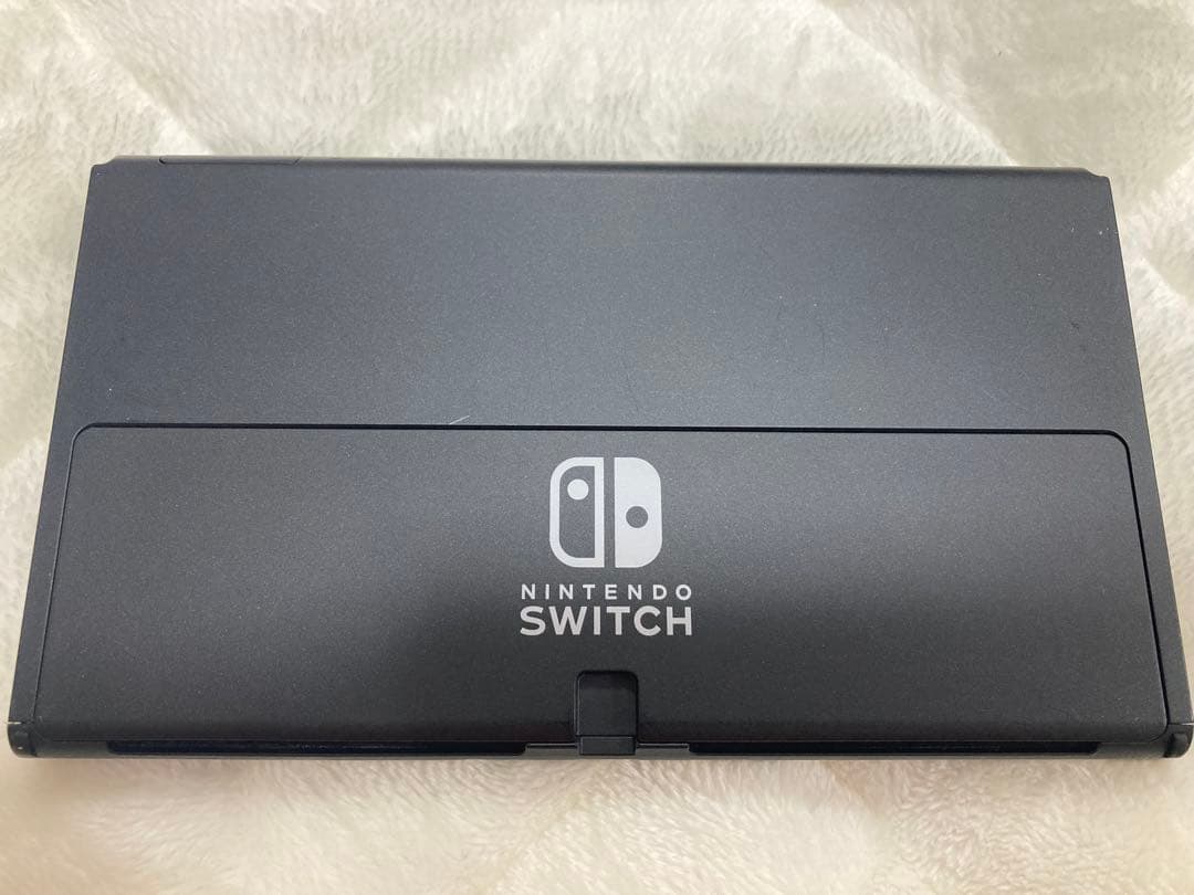 美品　動作OK］2025/8購入　Nintendo Switch 有機ELモデル