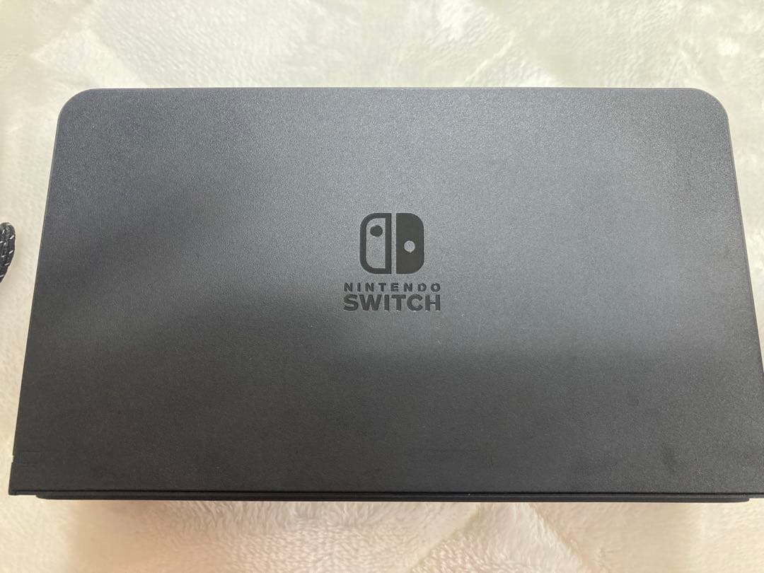 美品　動作OK］2025/8購入　Nintendo Switch 有機ELモデル