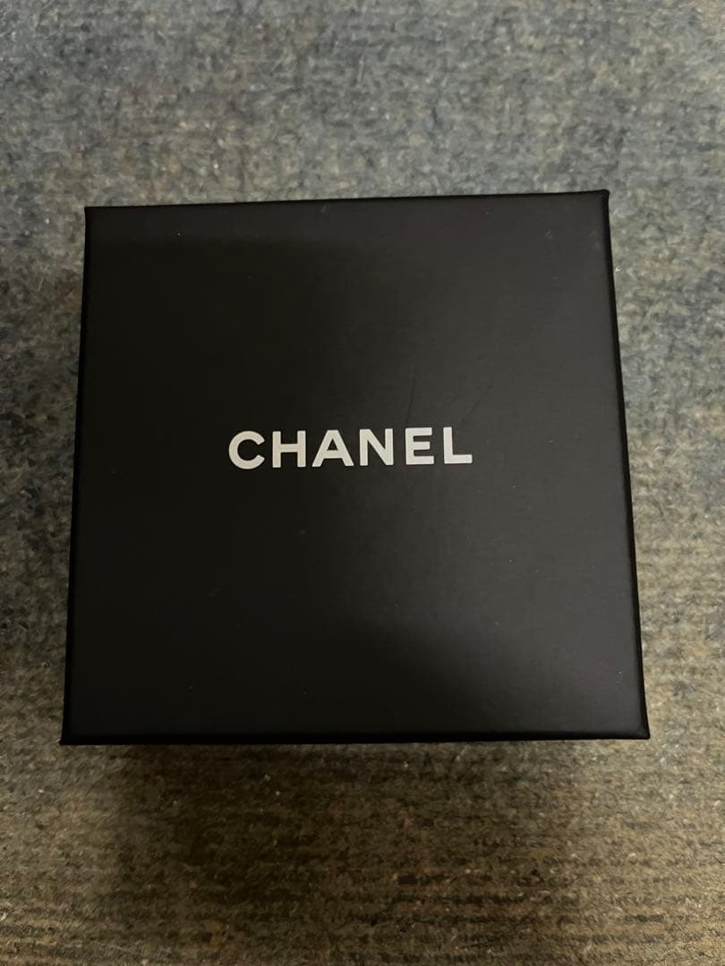 新品！シャネルchanel★ブローチ