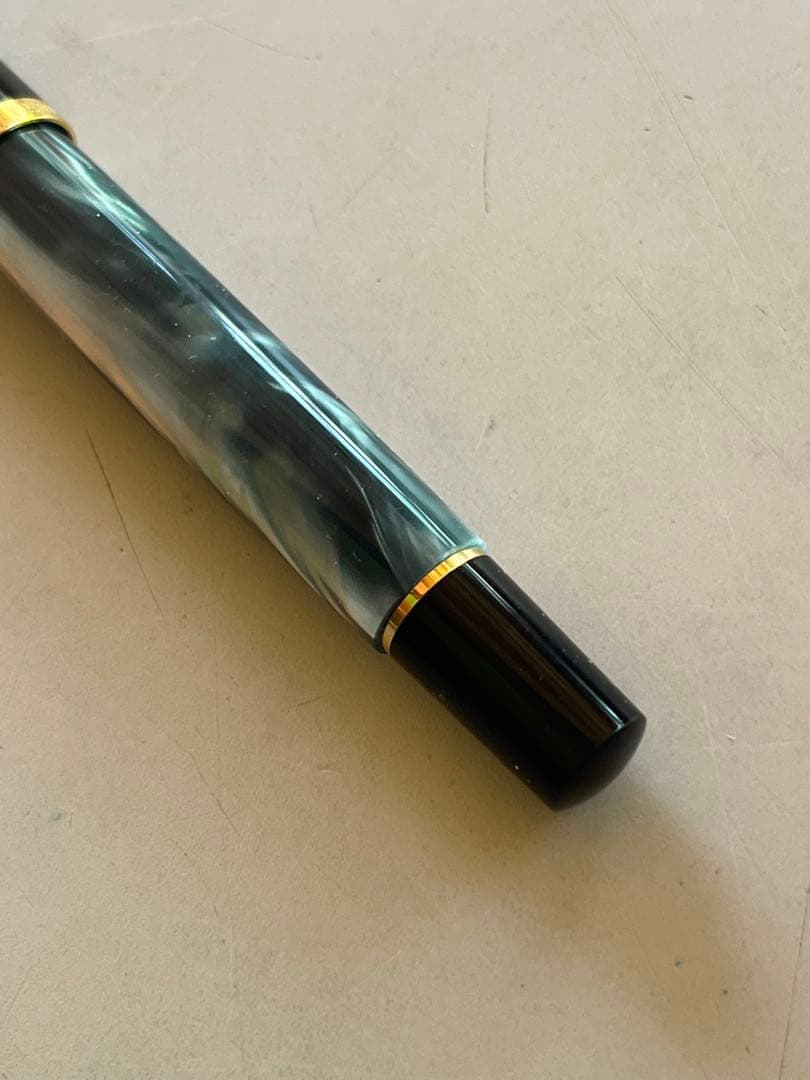 ペリカン　万年筆　f