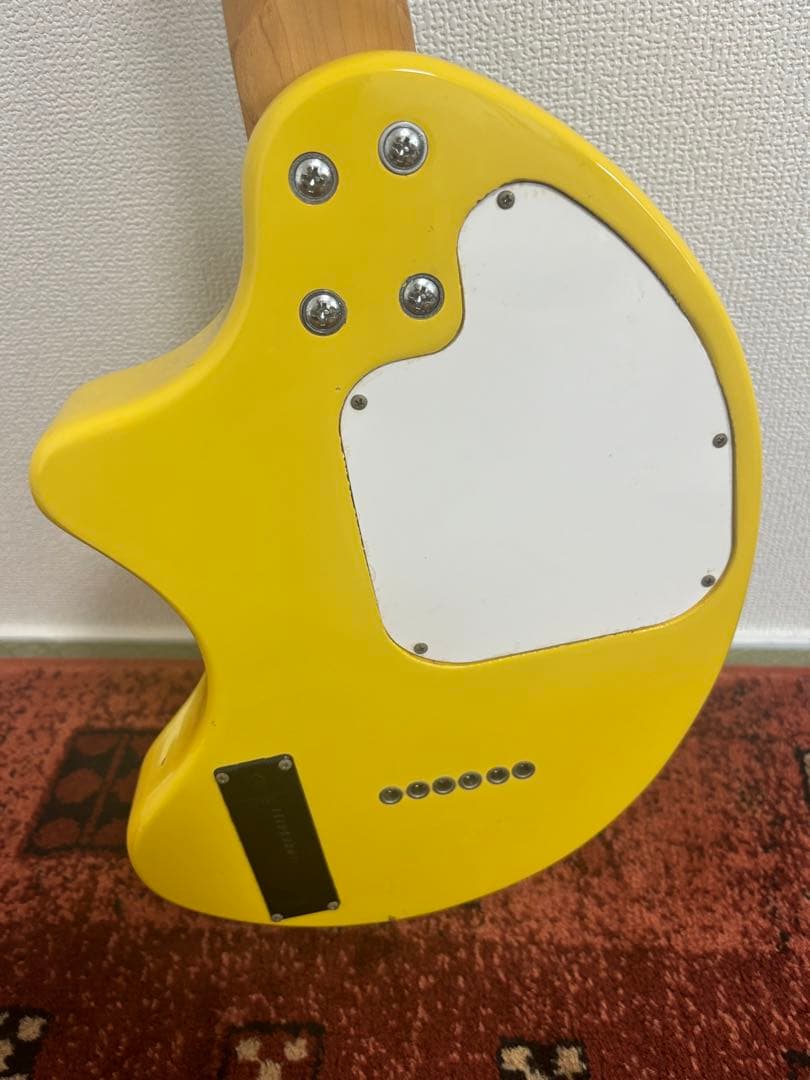 FERNANDES ZO-3 イエロー アンプ内蔵エレキギター