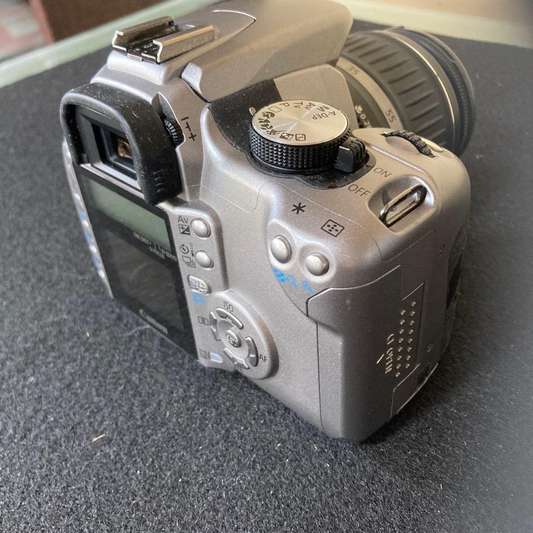 デジタルカメラ シルバー 18-55mmレンズ