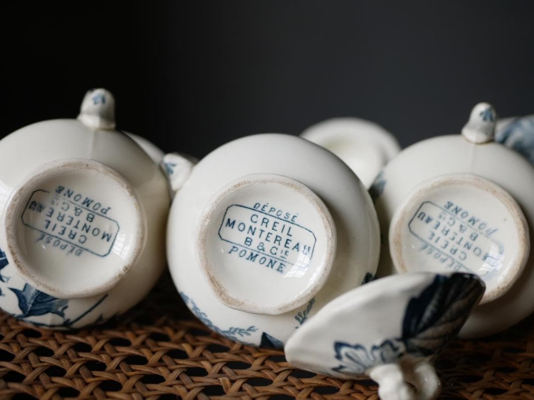 クレイユモントロー　クリームポット6個＋専用皿のフルセット　フランスアンティーク