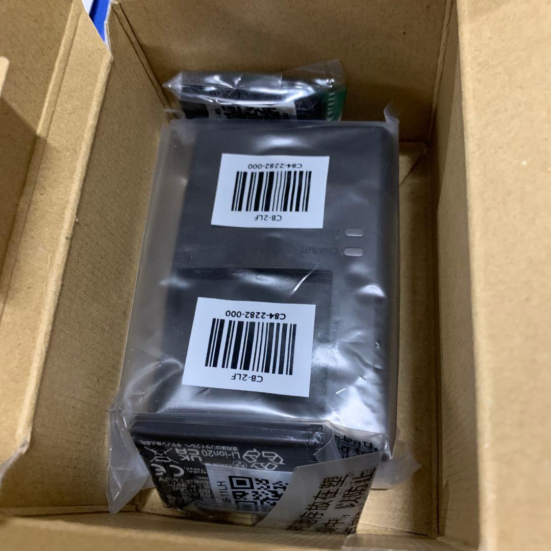 新品　Canon コンパクトデジタルカメラ IXY 650 シルバー 光学12倍