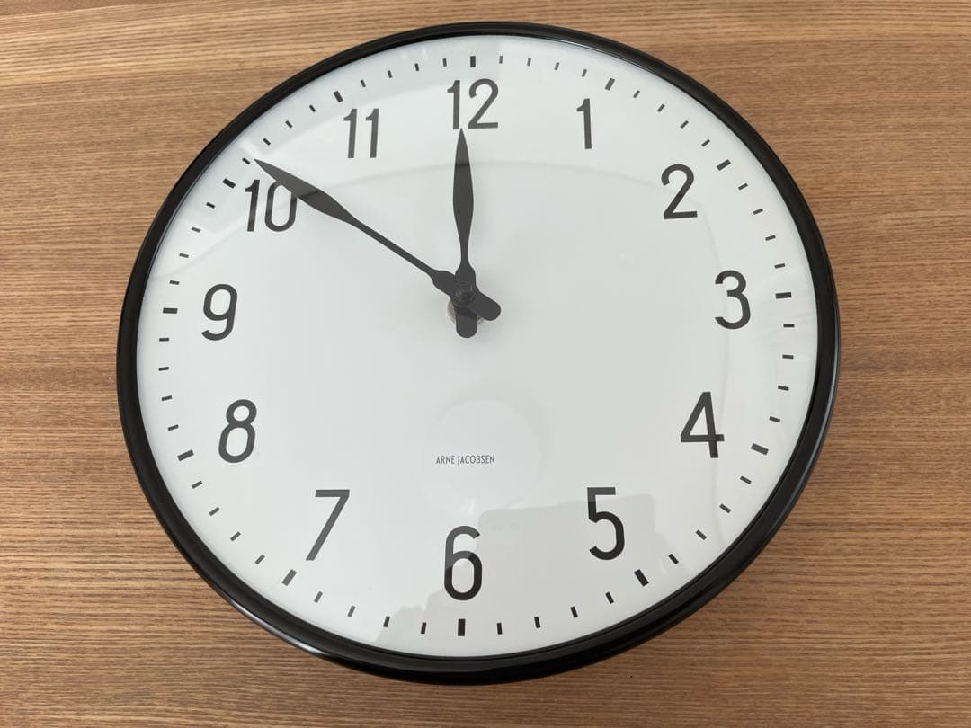 アルネ・ヤコブセン STATION 21cm 壁掛け時計