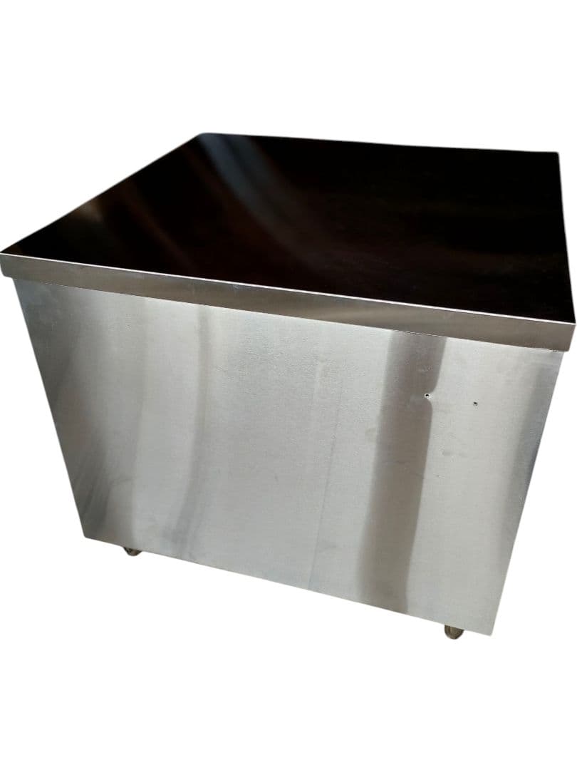 ステンレス　業務用　調理台　作業台　収納　地域限定配送