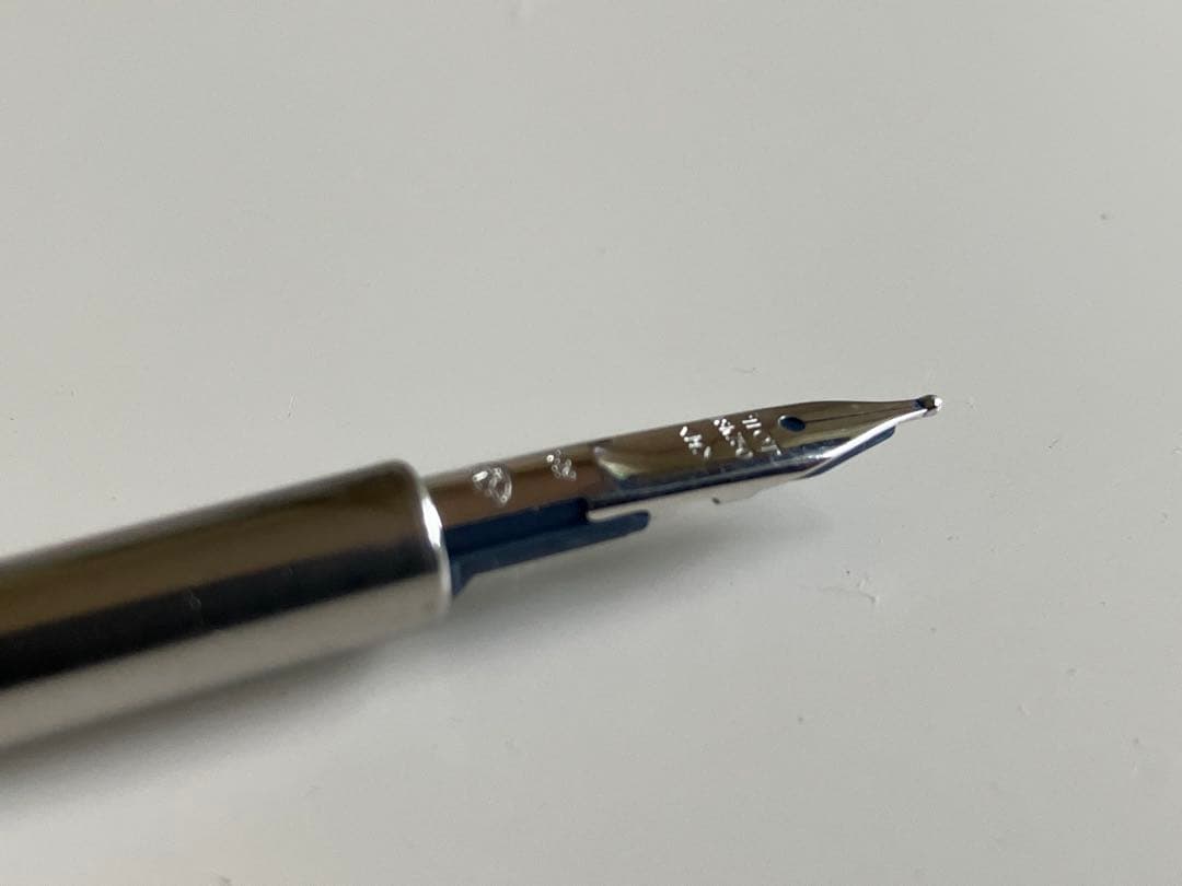 PILOT キャップレスデシモ 2019年限定色 メタリックソフトグリーン M