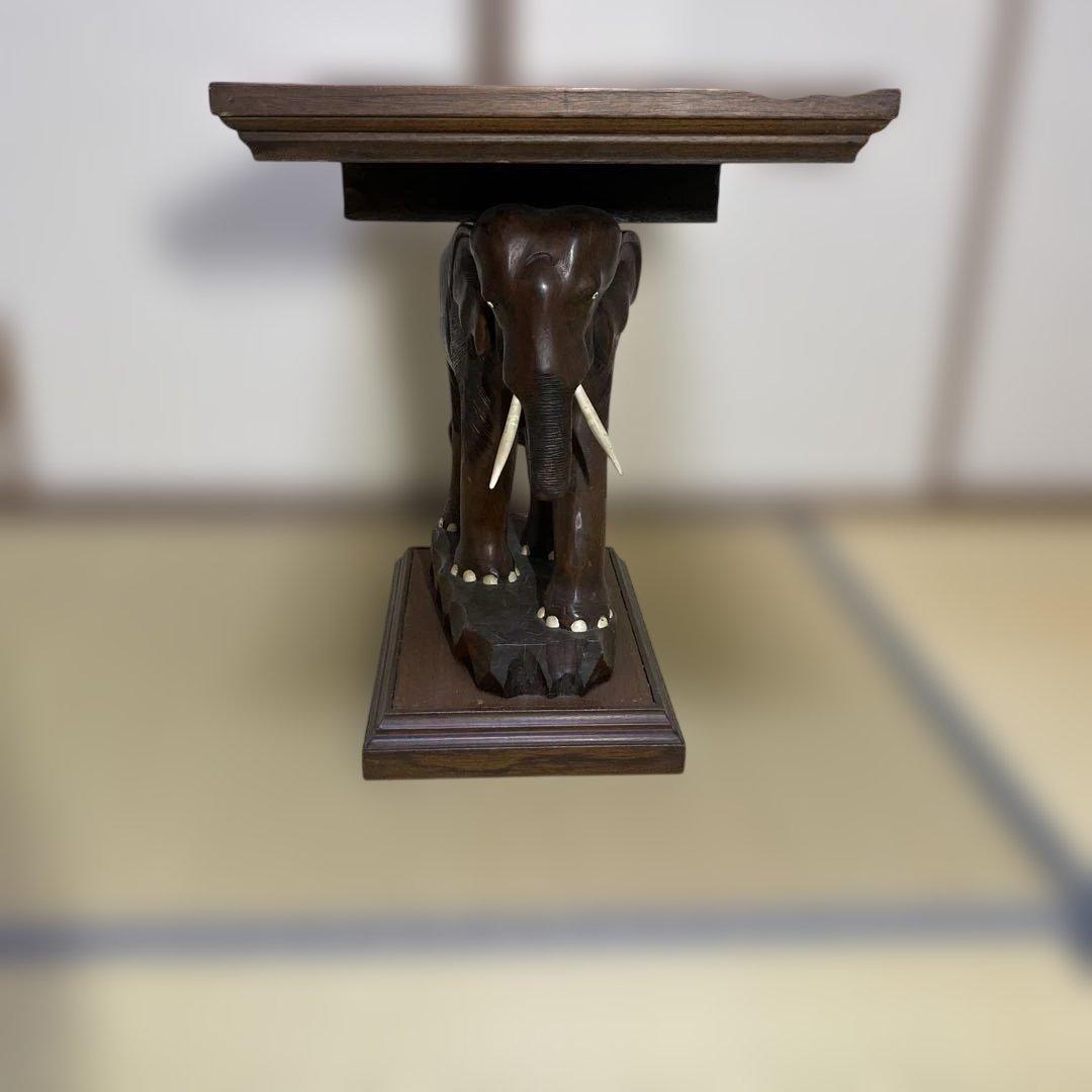 象の彫刻 木製テーブル