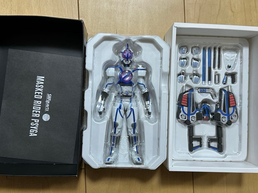 S.H.Figuarts真骨彫製法仮面ライダーサイガ