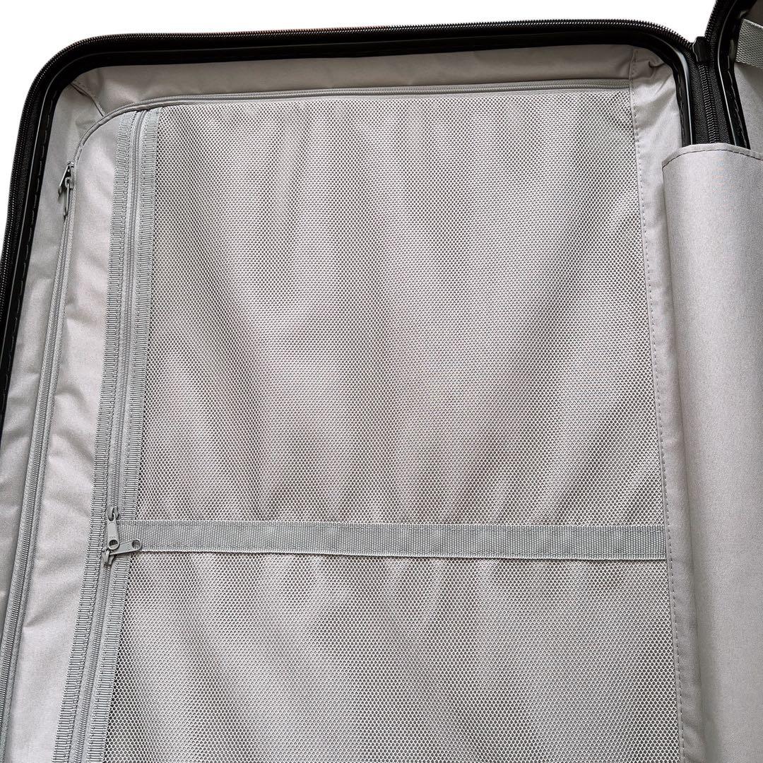 無印良品 キャリーバーの高さを自由に調節できる　ハードキャリーケース　88L ①