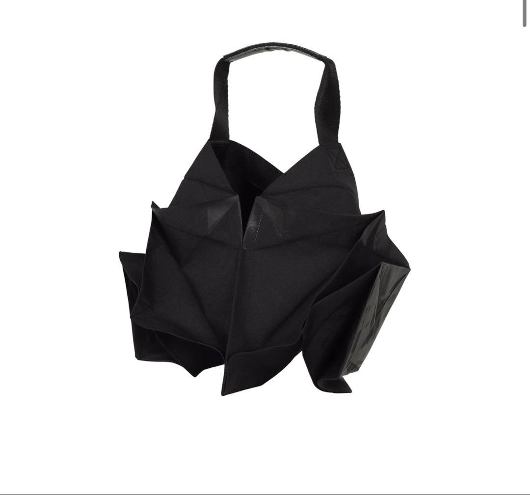 132 5. ISSEY MIYAKE STANDARD BAG ハンドバッグ