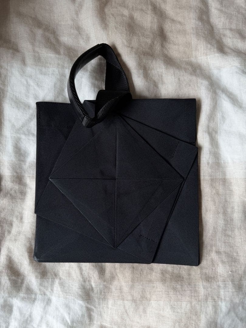 132 5. ISSEY MIYAKE STANDARD BAG ハンドバッグ