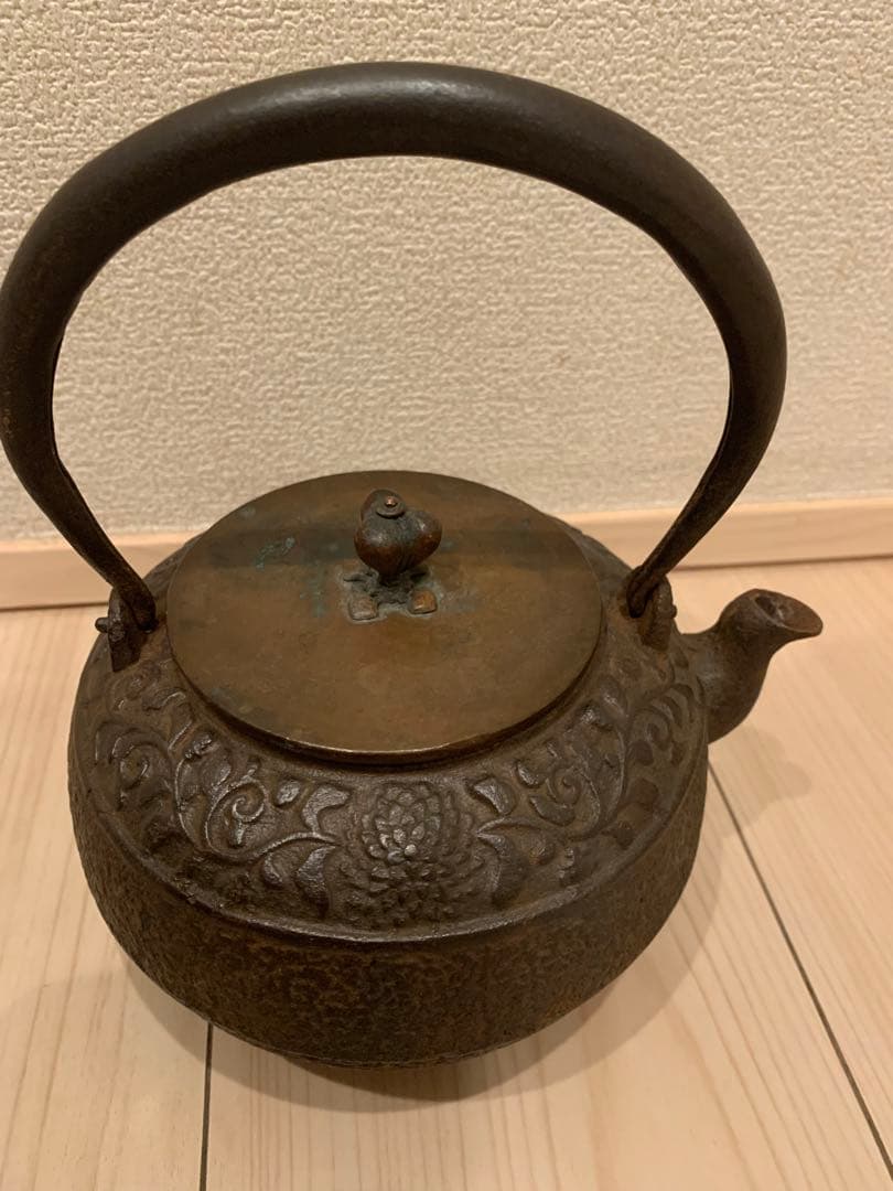 古い鉄瓶　龍文堂造　水漏れ無し　蔵出し　銅蓋