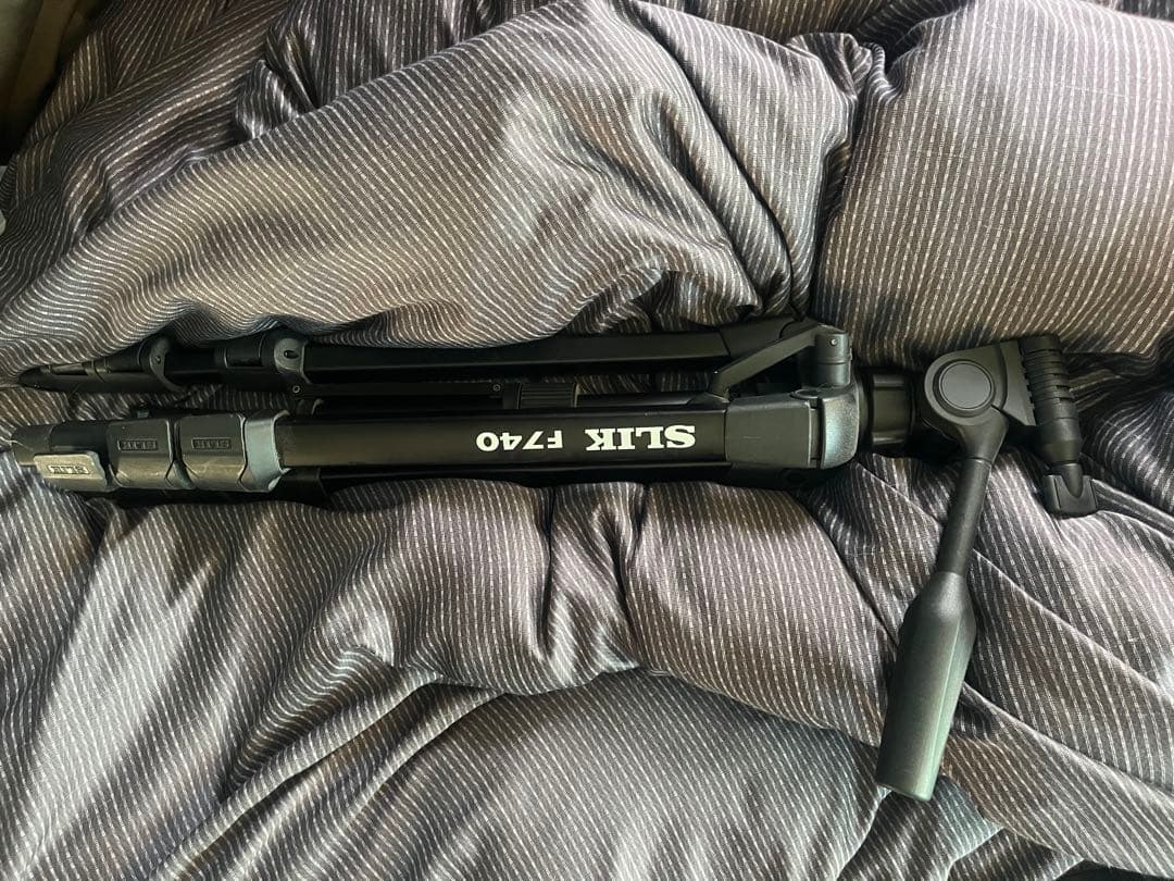 NIKON COOLPIX P600 カメラ　カメラショルダー　三脚セット