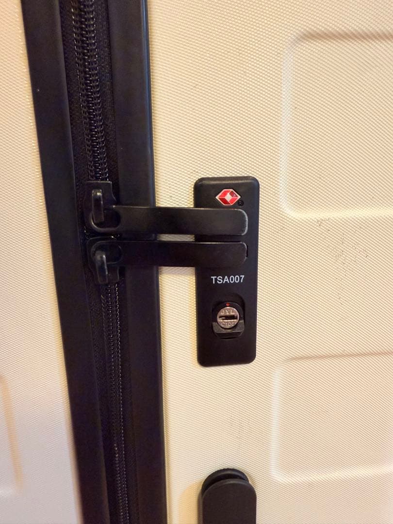 無印良品 白 アイボリー ハードキャリーケース104L 限定 スーツケース