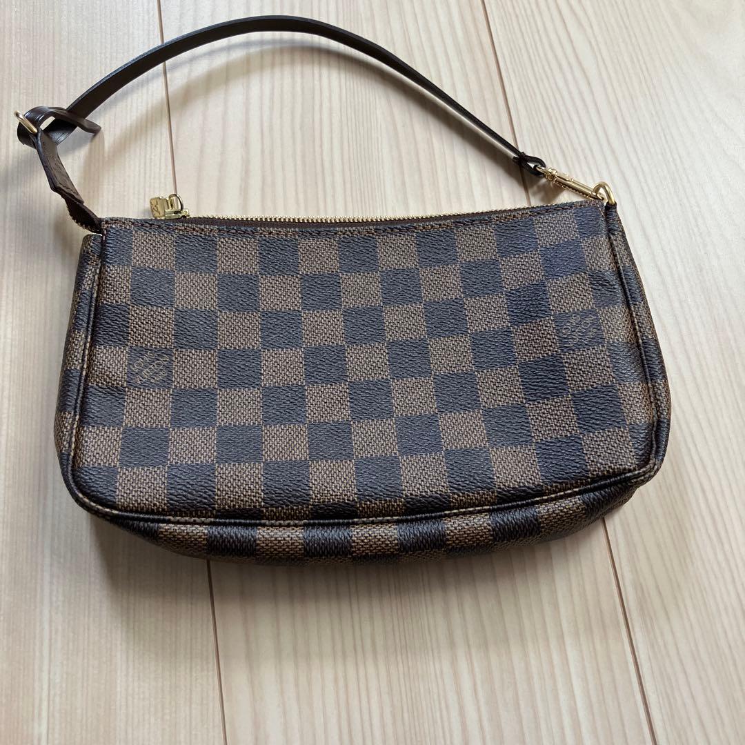 ルイヴィトンダミエポシェット