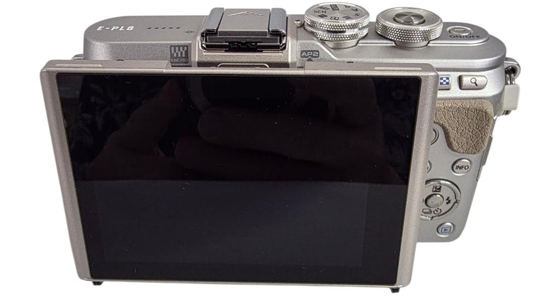 ■美品■OLYMPUS　オリンパス PEN E-PL8